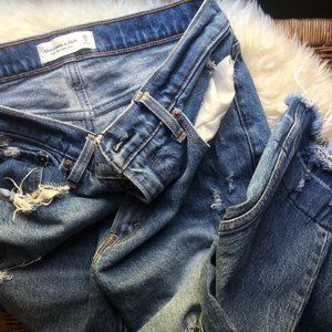 Abercrombie & Fitch Mom Jeans Size 6 / 28R